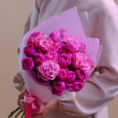 Букет пионовидных роз «Яркий момент»