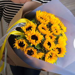 Букет 25 подсолнухов «Улыбайся!»