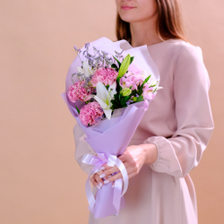 Букет-комплимент с лилией #975