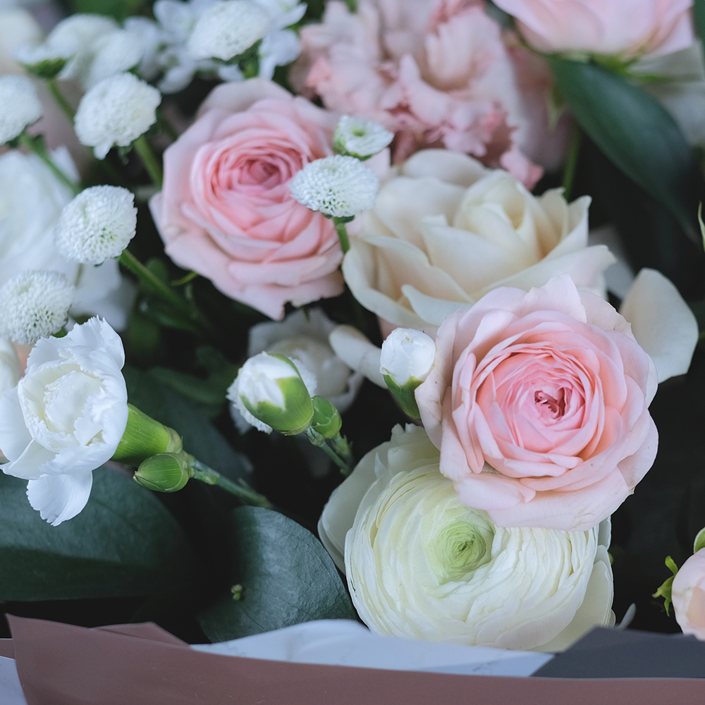 Букет с ранункулюсами "Первое свидание"