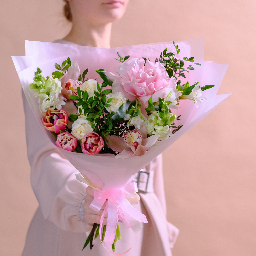 Нежный букет с французской розой и орхидеей #128