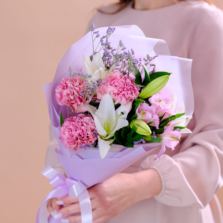 Букет-комплимент с лилией #975