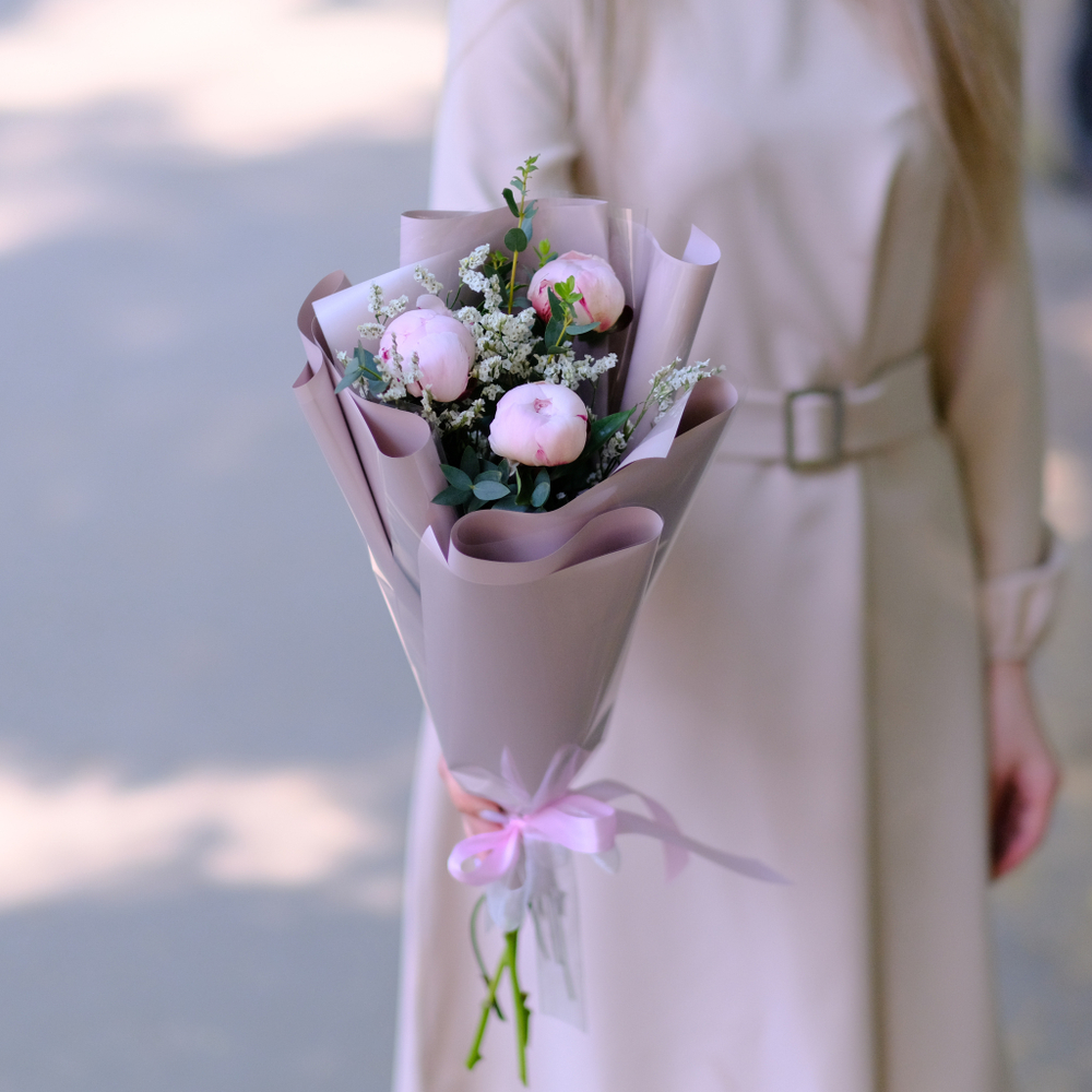 Букет-комплимент из пионов #5202