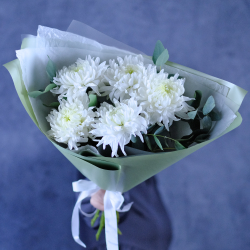 Букет крупноцветковых хризантем Magnum