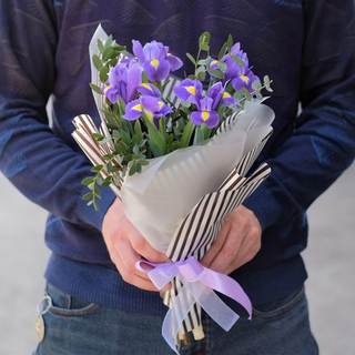 Букеты до 2000 рублей