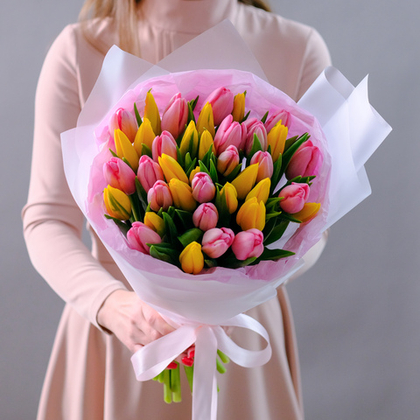 Букет пионовидных тюльпанов "Солнечный дуэт"