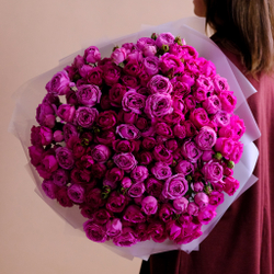 Яркий букет пионовидных роз «‎Ожерелье» #12