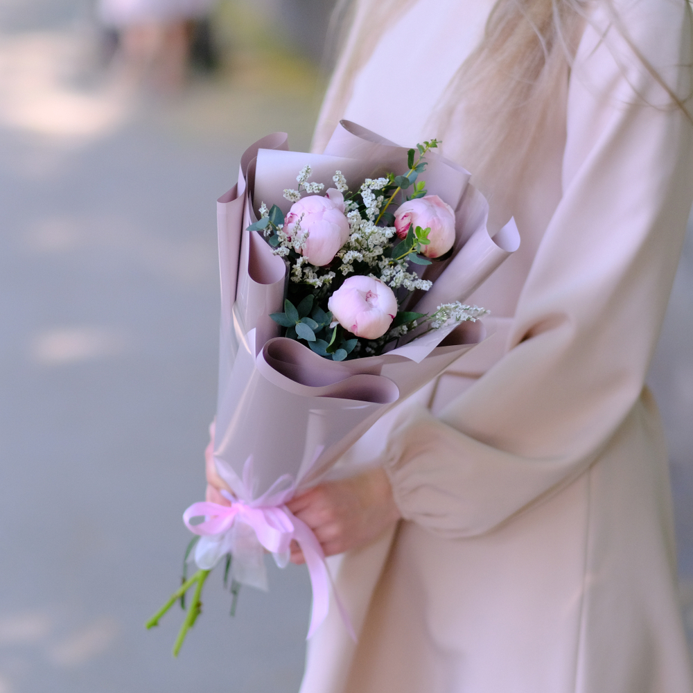 Букет-комплимент из пионов #5202