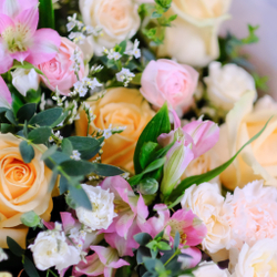 Букет #375 с персиковыми розами