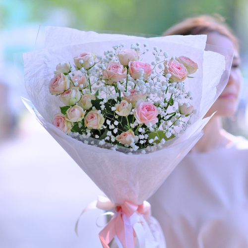 Купить Букет кустовых пионовидных роз Grandmas Finest Katy #586