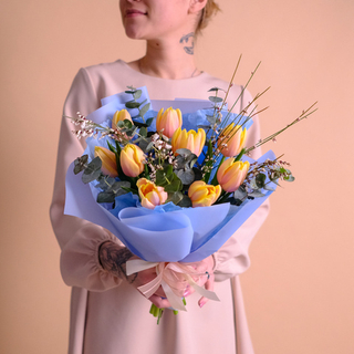 Тюльпаны на 8 марта