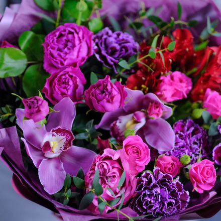 Букет #483 «‎Клеопатра» с орхидеями и пионовидными розами