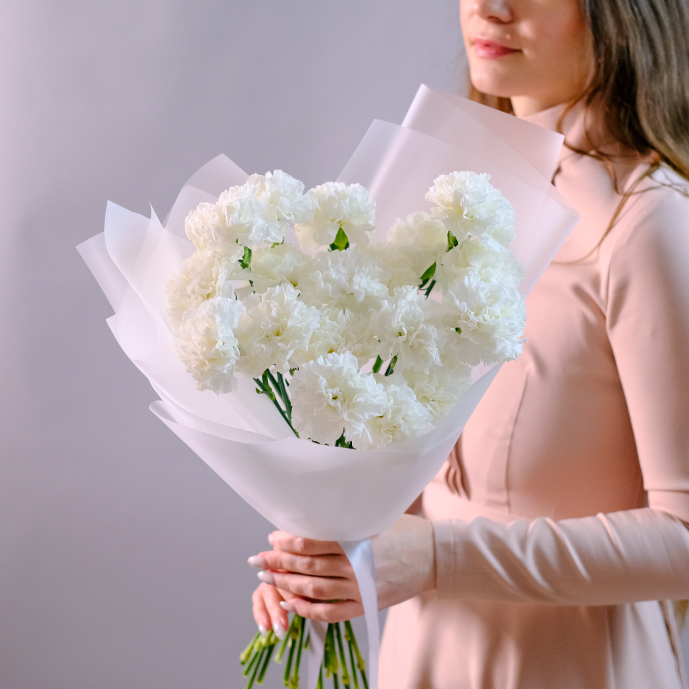 Нежный букет белых диантусов