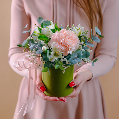 Купить Нежная композиция в шляпной коробке "Акварель" #237