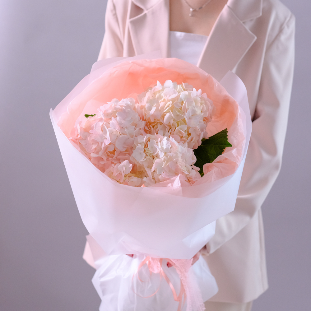 Букет розовых гортензий #198