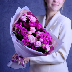 Букет пионовидных роз Дуо #676