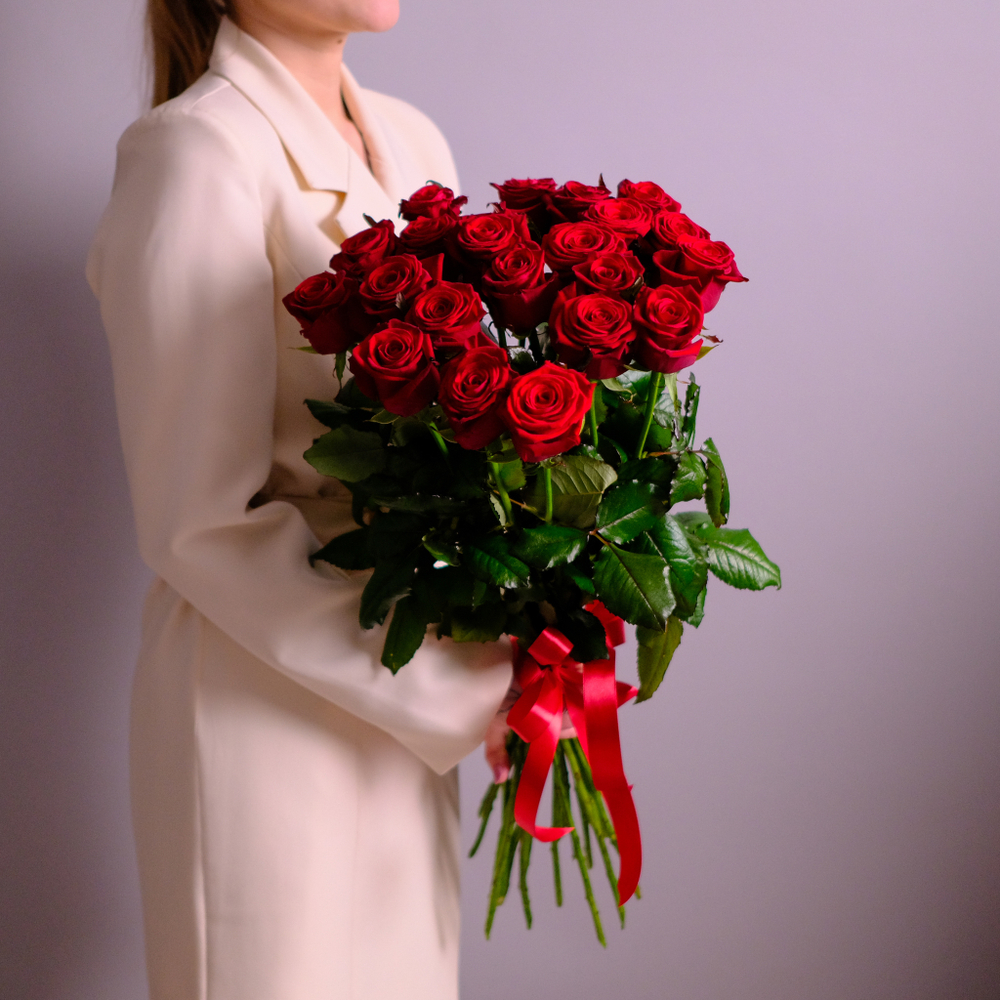 Букет красных роз «Престиж»