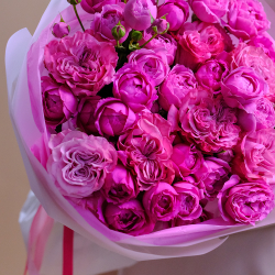 Букет пионовидных роз «Поймай импульс»