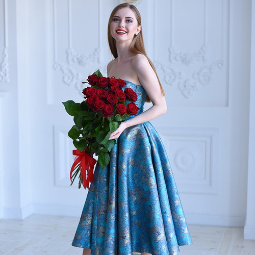 Купить Букет 15 красных роз Red Naomi 60см