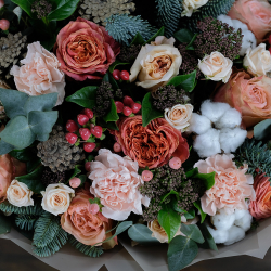 Дизайнерский букет из роз "Зимний вечер"