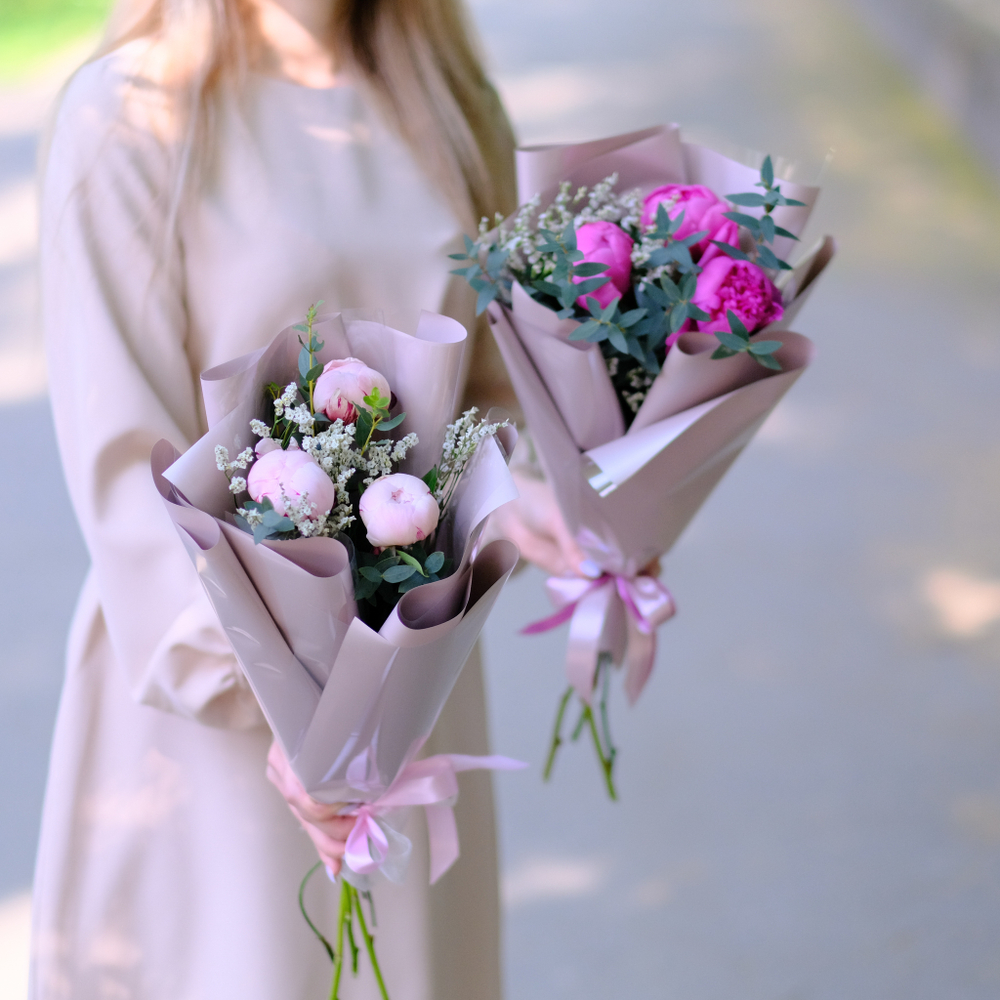 Букет-комплимент из пионов #520