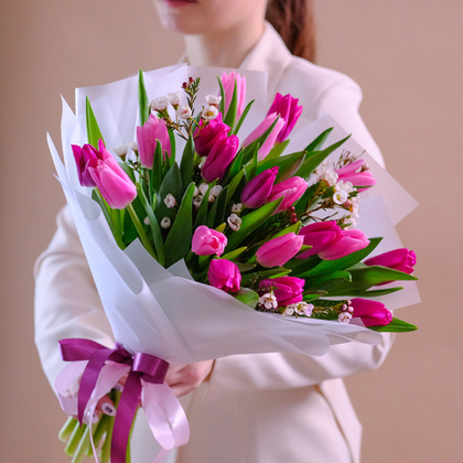 Букет тюльпанов "Малинка"