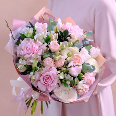 Букеты с ранункулюсами