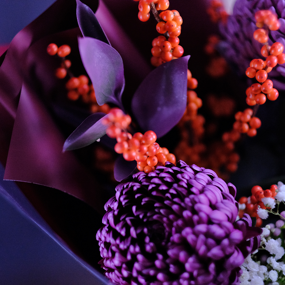 Букет с премиальной хризантемой Bigoudi Purple #669