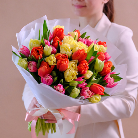 Букет пионовидных тюльпанов "Сливочный микс"