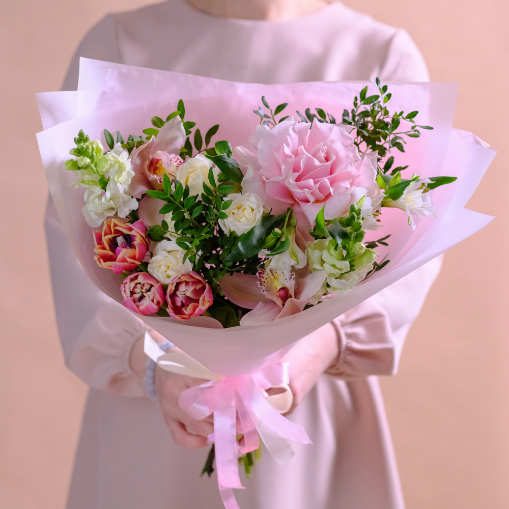 Нежный букет с французской розой и орхидеей #128