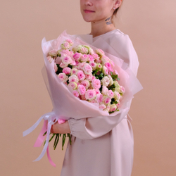 Нежный букет пионовидных роз Кейт Лин #29