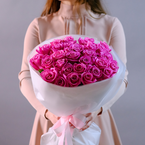 Купить Яркий букет розовых роз #219