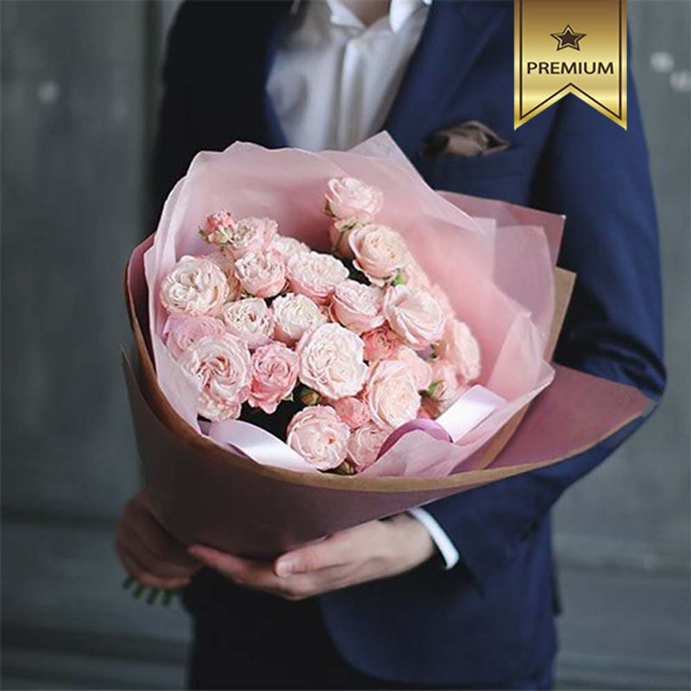 Заказать бизнес-букет пионовидных роз в Перми доставка цветов