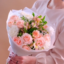 Нежный букет с пионовидными розами "Для неё" #163