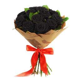 Букет 15 черных роз + крафтбумага