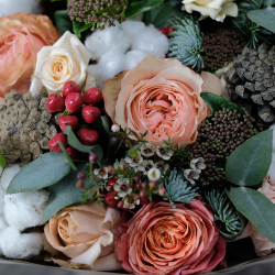 Дизайнерский букет из роз "Зимний вечер"