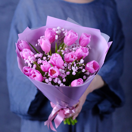 Букет #413 с тюльпанами "Малышка"