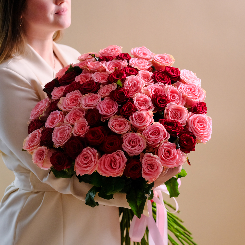 Нежный микс из роз "Софи Лав"