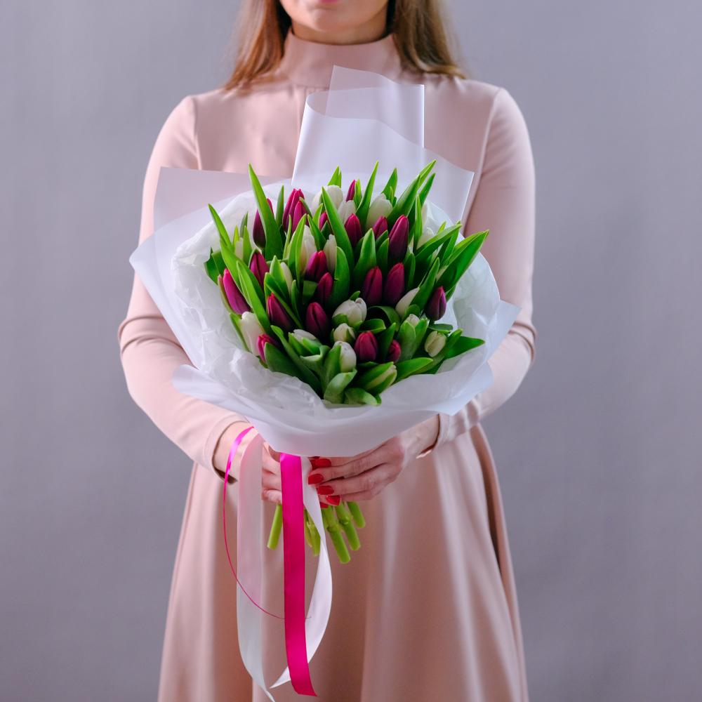 Букет тюльпанов микс "Свидание под луной"