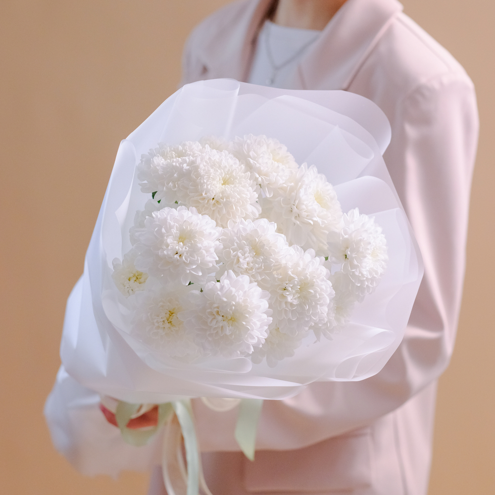 Букет-комплимент из кустовых хризантем Алтай