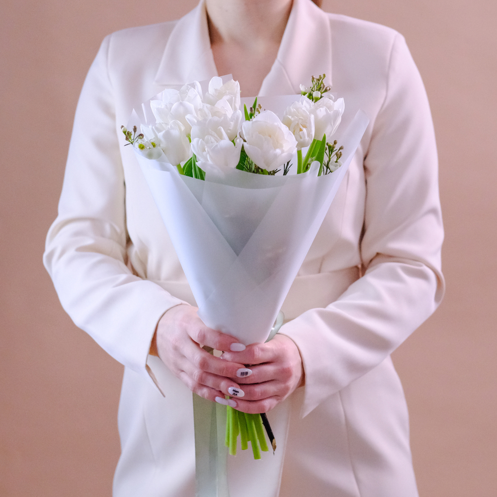 Букет с белыми тюльпанами «‎Нежность»