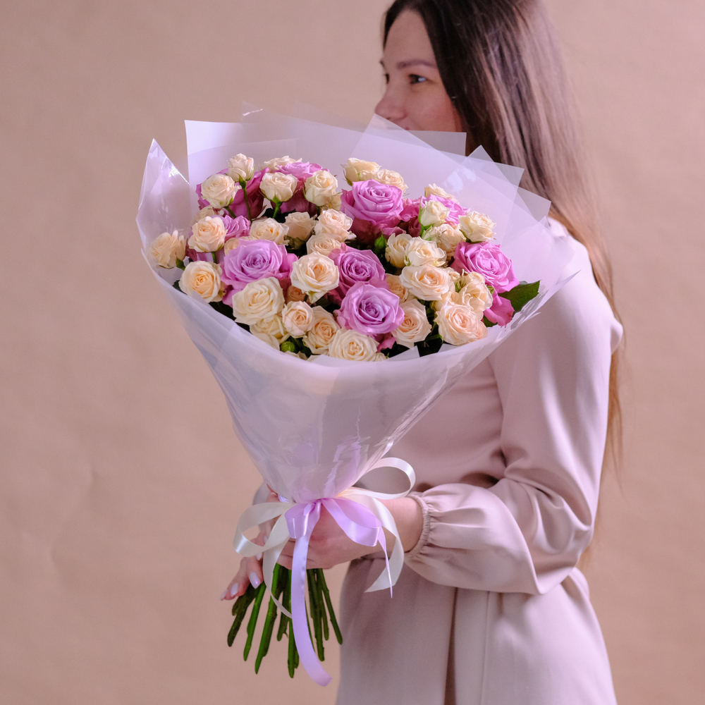 Нежный букет из лавандовых роз Maritim #139