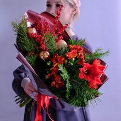 Яркий зимний букет с амариллисом