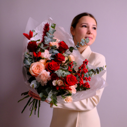 Нежный букет с пионовидными розами #751