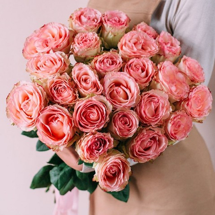 Букет 25 эквадорских роз Esperance