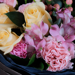 Букет с персиковыми розами «Маленькое приключение»‎