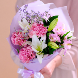 Букет-комплимент с лилией #975