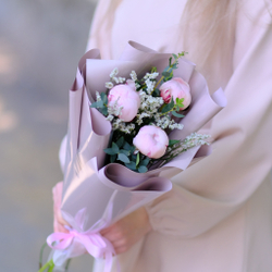 Букет-комплимент из пионов #5202