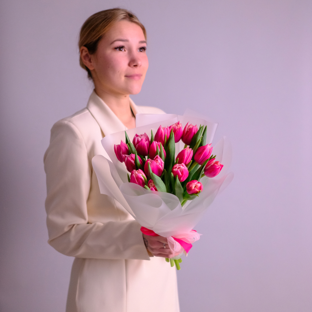 Букет 15 пионовидных тюльпанов Columbus #809