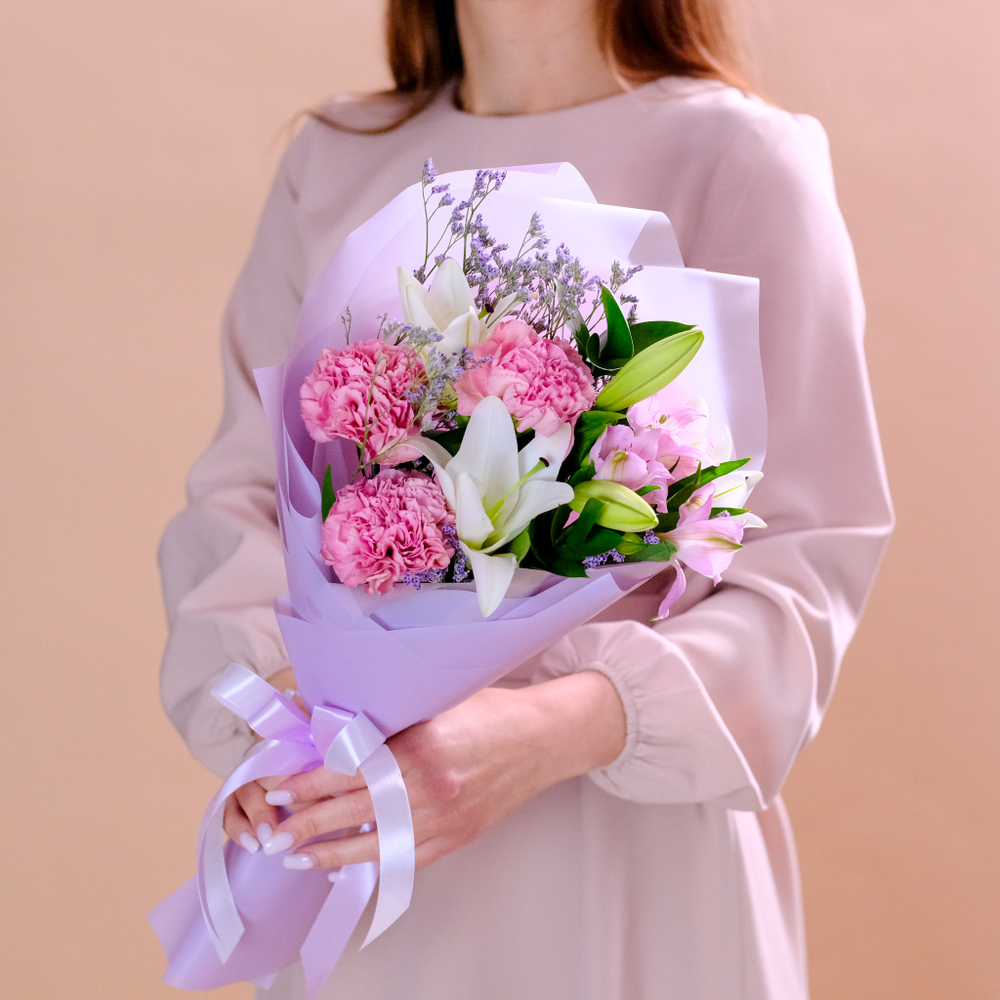 Букет-комплимент с лилией #975